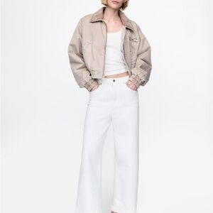 The GAP White High Rise Stride Wide-Leg Ankle Jeans
